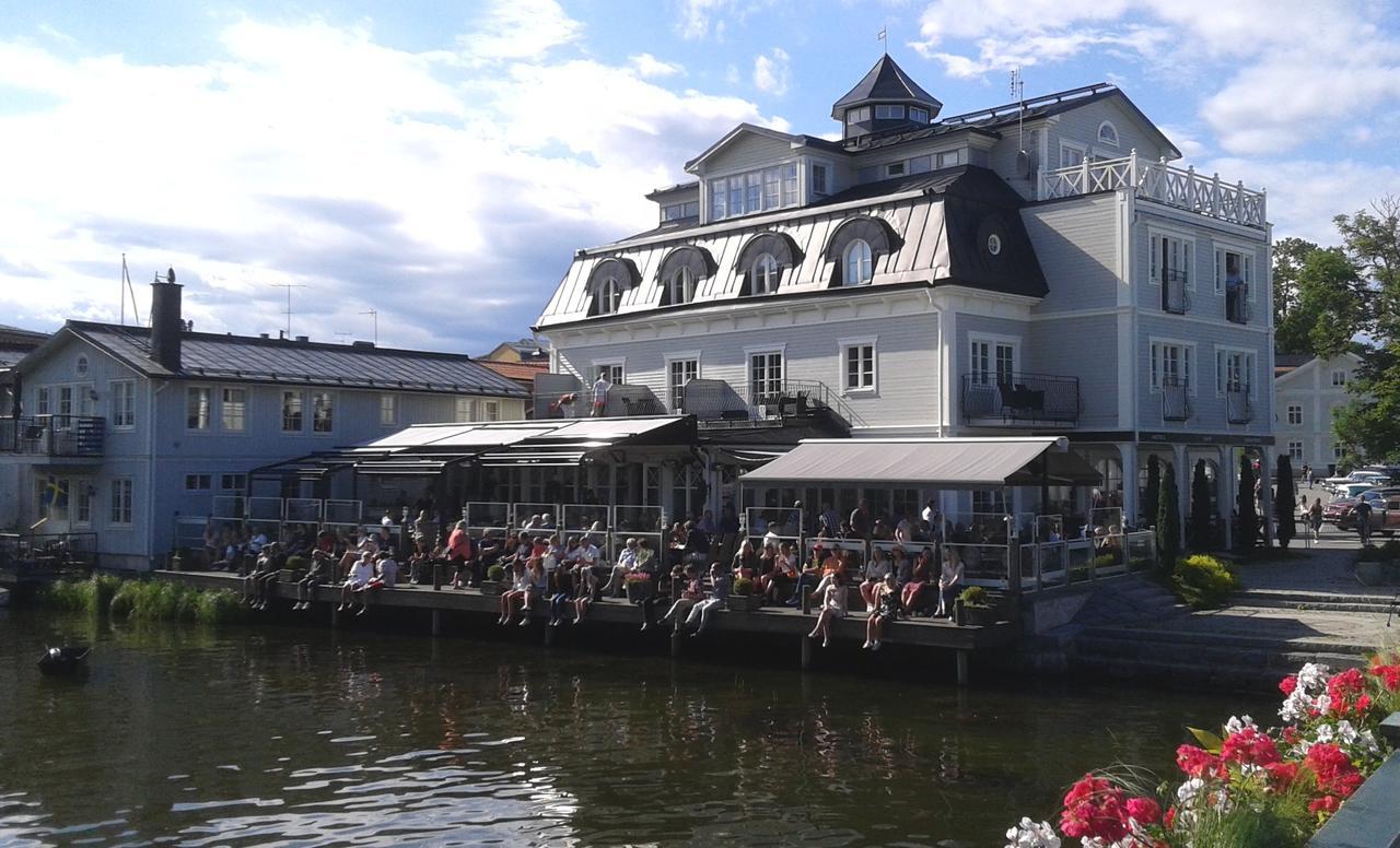 Atellet Hotell Norrtälje Exterior foto